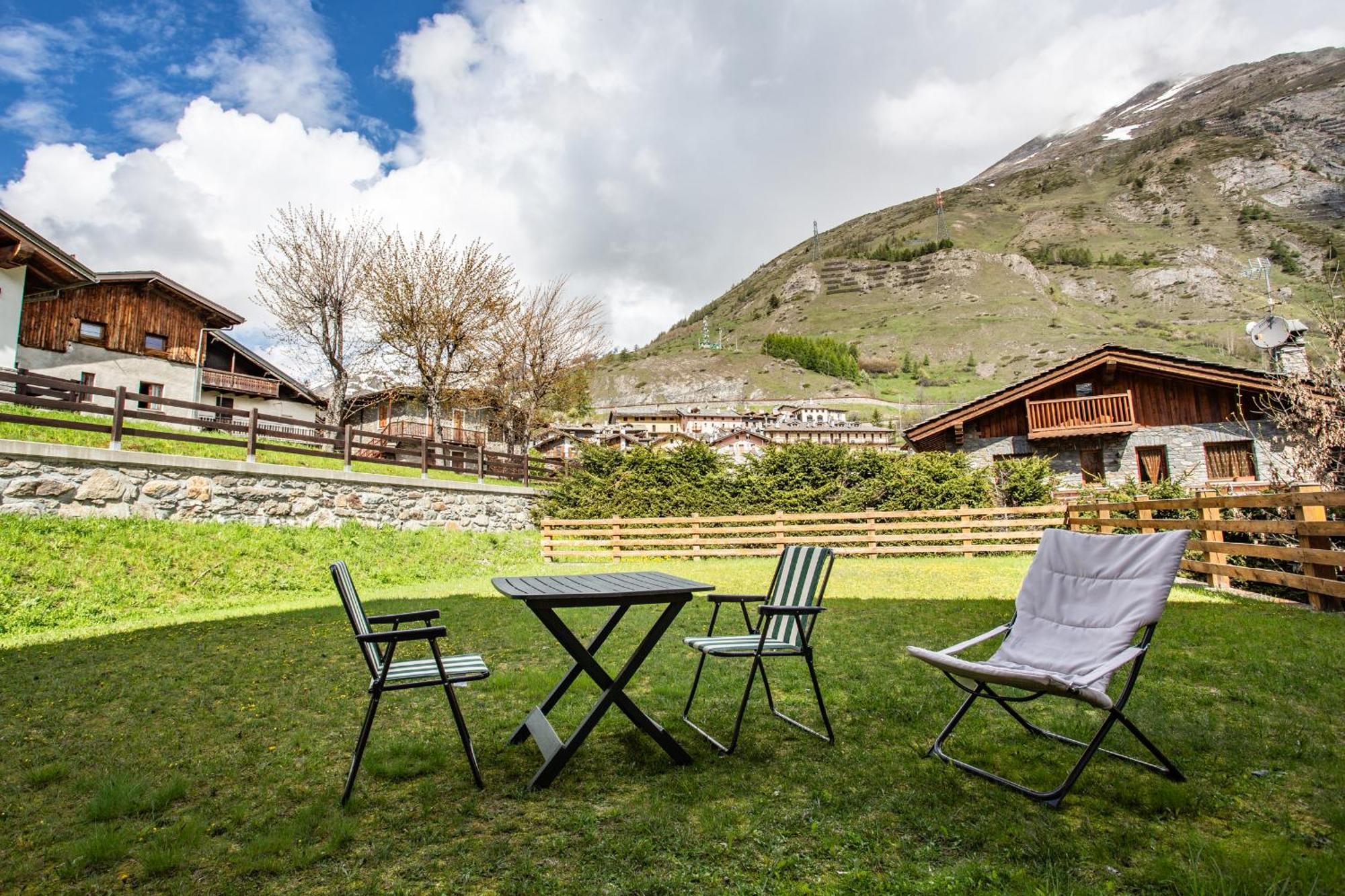 La Casa Di Matilde - Trilocale Vicinissimo Alle Piste Da Sci La Thuile Exteriér fotografie